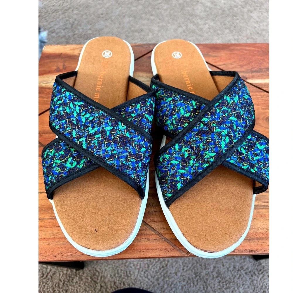Bernie Mev Womens Woven Cross Strap Slide Sandals Blue Green‎ Size 39/8 NWOB